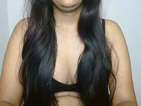 Snapshot of priya_022 chatting on 09-19-25, 05:17 priya 022 online show from 09-19-25, 05:17