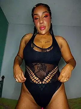 Queen Amara online show from 04-16-26, 03:51