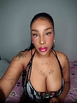 Queen Amara online show from 01-18-26, 03:54