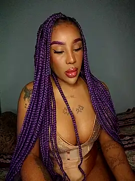 Queen Amara online show from 12-04-25, 03:27