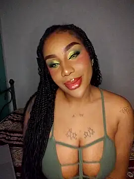 Queen Amara online show from 05-09-26, 03:43