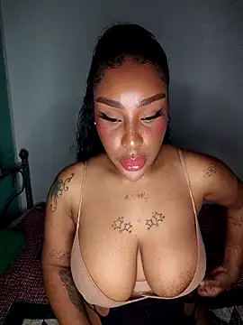 Queen Amara online show from 03-10-26, 03:54