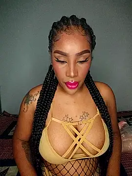 Queen Amara online show from 11-16-25, 02:49