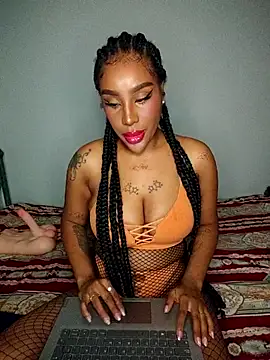 Queen Amara online show from 11-22-25, 03:27