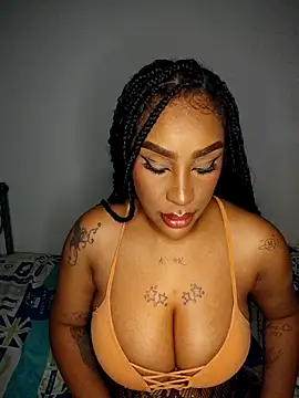 Queen Amara online show from 05-07-26, 03:44