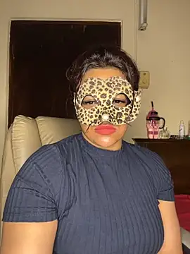 SLNatasha online show from 11-28-25, 04:01