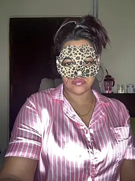 SLNatasha online show from 12-18-25, 03:16