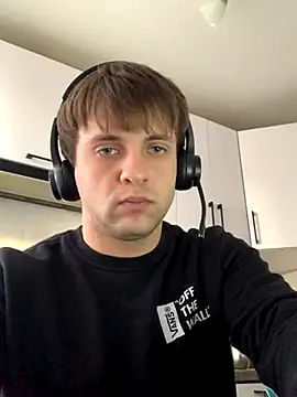 Kit Kat01 online show from 11-14-25, 01:37