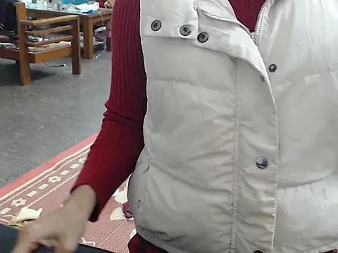 Ami 8x online show from 11-30-25, 02:18