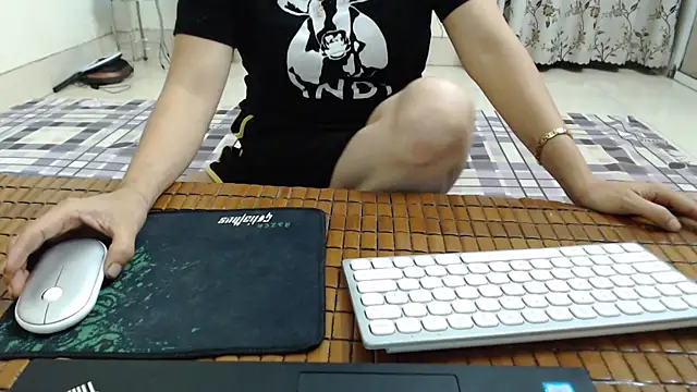 Ami 8x online show from 09-21-25, 01:27