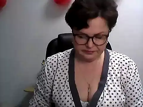 EllaLove2277 online show from 02-18-26, 06:33