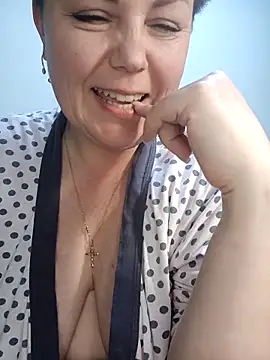 EllaLove2277 online show from 04-08-26, 06:09