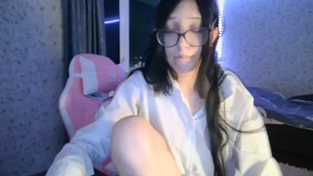 KeicyKlark online show from 10-10-25, 06:09
