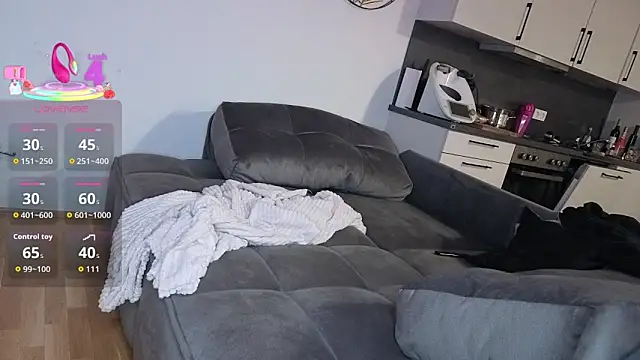 Lyra XX online show from 03-11-26, 08:03