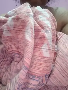 bitch-horny online show from 09-25-25, 05:19