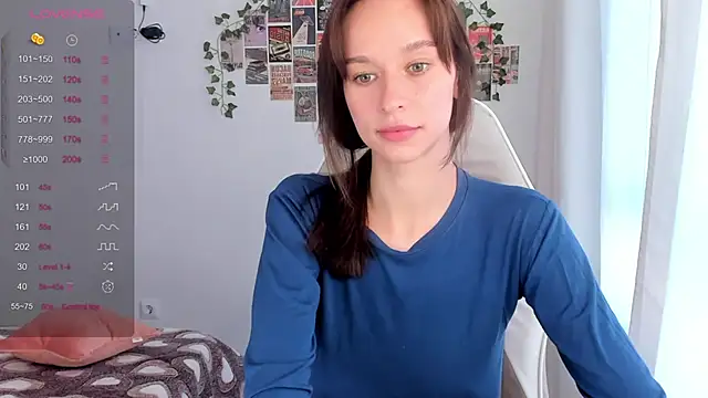 Snapshot of _Alissaa chatting on 10-01-25, 02:10  Alissaa online show from 10-01-25, 02:10
