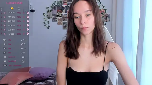 Snapshot of _Alissaa chatting on 10-03-25, 01:01  Alissaa online show from 10-03-25, 01:01