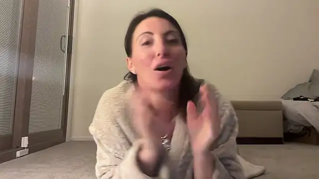 NurseStephania online show from 10-26-25, 05:41