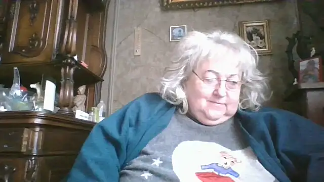 Lala-Love56 online show from 10-31-25, 05:59