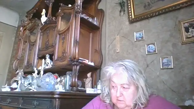 Snapshot of Lala-Love56 chatting on 05-14-26, 04:15 Lala-Love56 online show from 05-14-26, 04:15