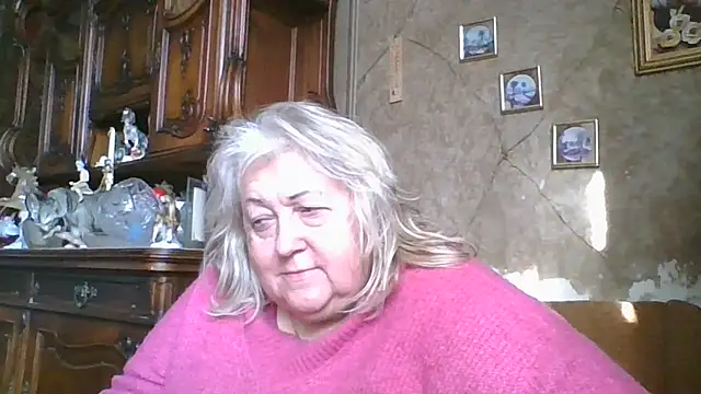 Snapshot of Lala-Love56 chatting on 04-24-26, 06:15 Lala-Love56 online show from 04-24-26, 06:15