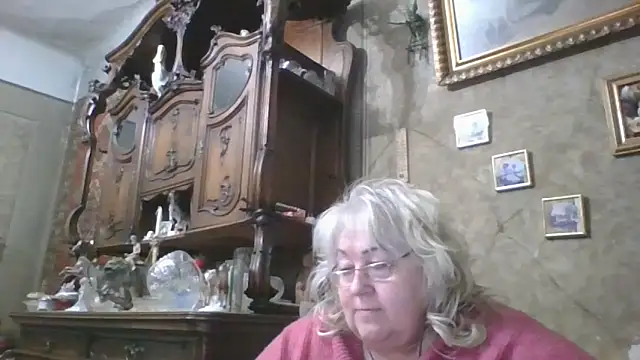 Snapshot of Lala-Love56 chatting on 05-17-26, 09:26 Lala-Love56 online show from 05-17-26, 09:26