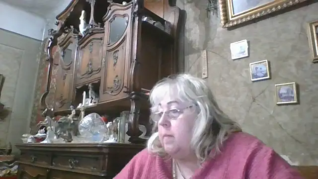 Snapshot of Lala-Love56 chatting on 06-08-26, 07:14 Lala-Love56 online show from 06-08-26, 07:14