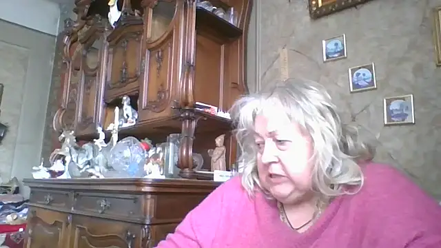 Snapshot of Lala-Love56 chatting on 06-07-26, 11:59 Lala-Love56 online show from 06-07-26, 11:59