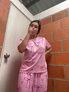 amberbakee online show from 11-26-25, 03:34