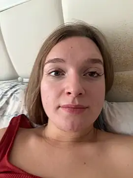 Snapshot of Bellatrisssaa chatting on 11-01-25, 06:41 Bellatrisssaa online show from 11-01-25, 06:41