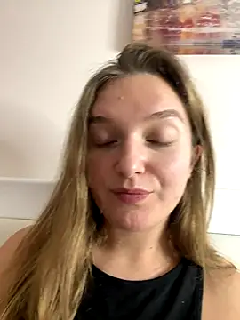 Bellatrisssaa online show from 11-16-25, 04:12