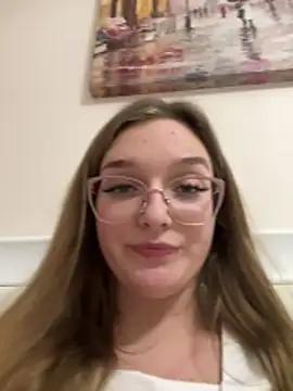 Bellatrisssaa online show from 12-16-25, 04:22