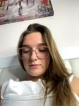 Bellatrisssaa online show from 11-12-25, 02:10