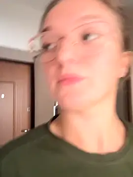 Snapshot of Bellatrisssaa chatting on 09-18-25, 08:39 Bellatrisssaa online show from 09-18-25, 08:39