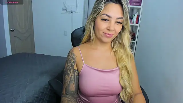 Snapshot of NicolPorto chatting on 09-29-25, 11:27 NicolPorto online show from 09-29-25, 11:27