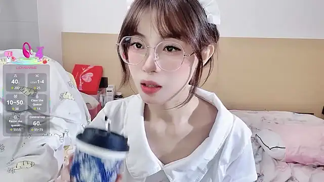 Snapshot of yuanbao_a chatting on 09-24-25, 12:11 yuanbao a online show from 09-24-25, 12:11