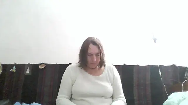 Snapshot of AnnaLive570 chatting on 04-27-26, 03:21 AnnaLive570 online show from 04-27-26, 03:21