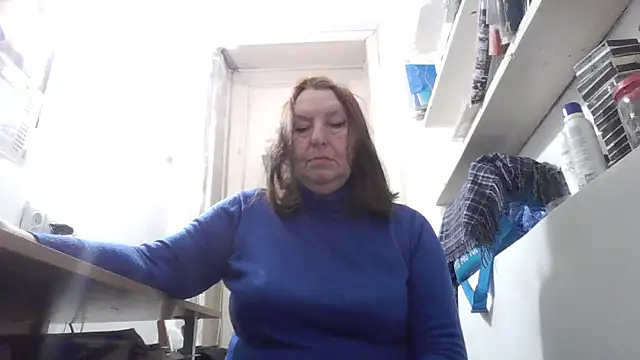 Snapshot of AnnaLive570 chatting on 02-12-26, 06:24 AnnaLive570 online show from 02-12-26, 06:24