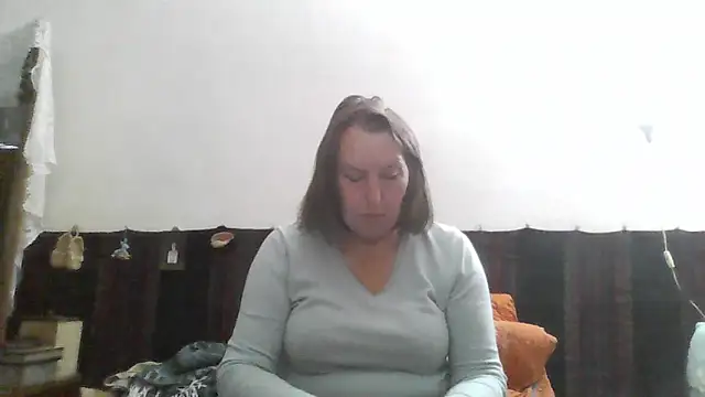 Snapshot of AnnaLive570 chatting on 05-21-26, 04:10 AnnaLive570 online show from 05-21-26, 04:10