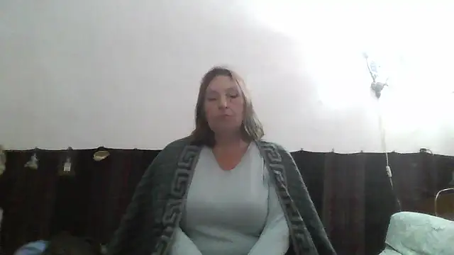 Snapshot of AnnaLive570 chatting on 05-10-26, 04:09 AnnaLive570 online show from 05-10-26, 04:09
