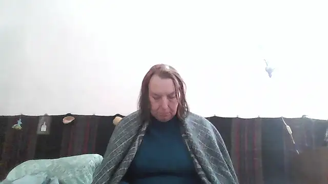 Snapshot of AnnaLive570 chatting on 04-10-26, 02:35 AnnaLive570 online show from 04-10-26, 02:35