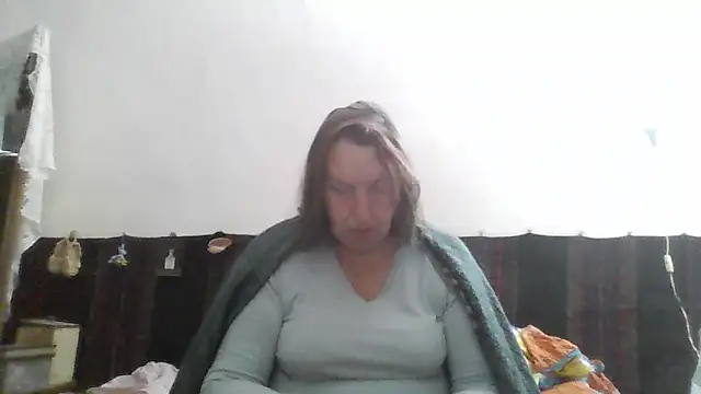 Snapshot of AnnaLive570 chatting on 05-15-26, 03:04 AnnaLive570 online show from 05-15-26, 03:04