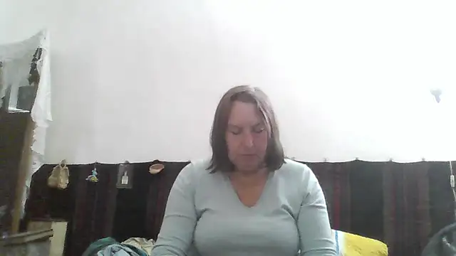 Snapshot of AnnaLive570 chatting on 05-22-26, 12:36 AnnaLive570 online show from 05-22-26, 12:36