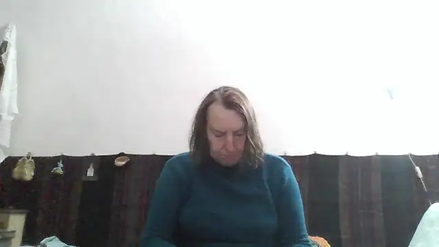 Snapshot of AnnaLive570 chatting on 04-18-26, 03:53 AnnaLive570 online show from 04-18-26, 03:53