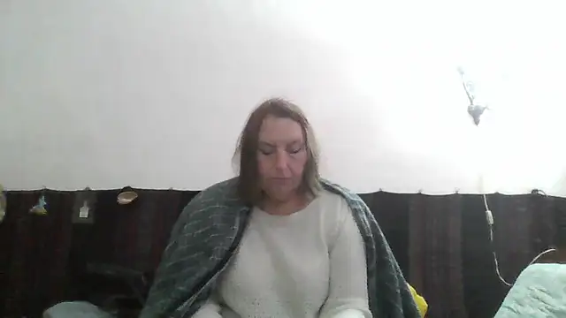 Snapshot of AnnaLive570 chatting on 04-28-26, 03:05 AnnaLive570 online show from 04-28-26, 03:05