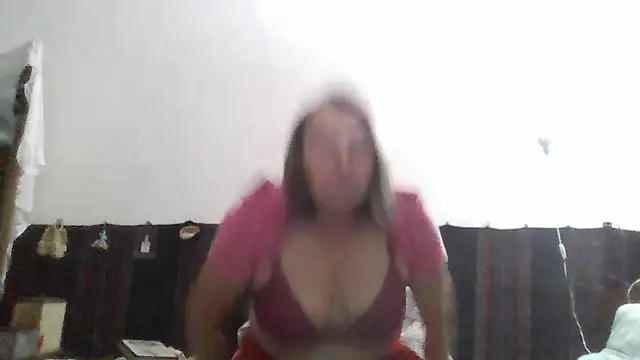 Snapshot of AnnaLive570 chatting on 06-02-26, 03:39 AnnaLive570 online show from 06-02-26, 03:39