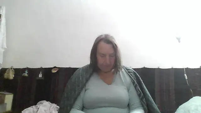 Snapshot of AnnaLive570 chatting on 05-09-26, 03:32 AnnaLive570 online show from 05-09-26, 03:32