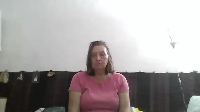 Snapshot of AnnaLive570 chatting on 06-10-26, 04:03 AnnaLive570 online show from 06-10-26, 04:03