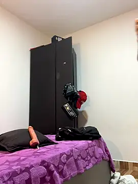 0anonimo bottom1 online show from 09-29-25, 07:41