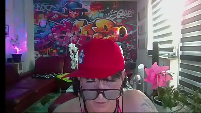 hellgirl1980 online show from 07-03-26, 11:28